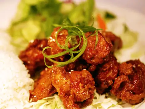 Local-style plate at Fatboy’s Kailua Town in Kailua, Oʻahu