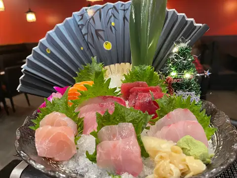 Sashimi platter at Kizuna Japanese Steakhouse & Sushi in Kailua, Oʻahu
