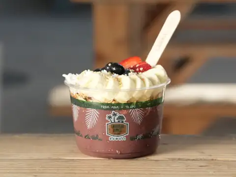 Açaí bowl at Lanikai Juice in Kailua, Oʻahu