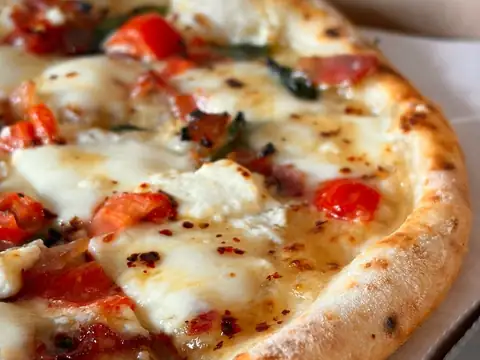 Sourdough pizza at Nomadic Sourdough Kitchen in Kailua, Oʻahu