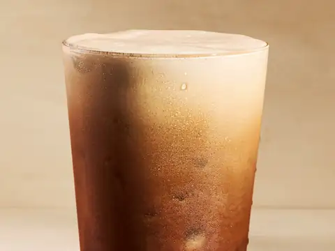 Iced coffee at Starbucks – Enchanted Lake in Kailua, Oʻahu