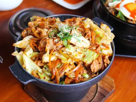 Korean beef bowl at Willow Tree Korean Restaurant in Kailua, Oʻahu
